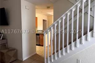 1033 SW 144th, Pembroke Pines, FL 33027 - Photo 4