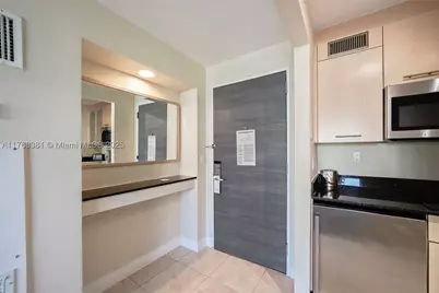 2670 E Sunrise #419, Fort Lauderdale, FL 33304 - Photo 4