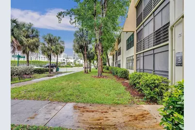 20301 NE 30th #122-5, Aventura, FL 33180 - Photo 18
