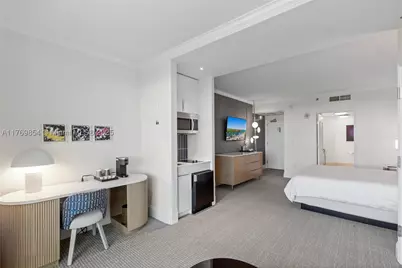 4401 Collins #1017, Miami Beach, FL 33140 - Photo 12