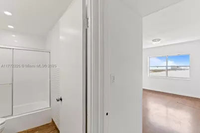 400 Kings Point #1607, Sunny Isles Beach, FL 33160 - Photo 24