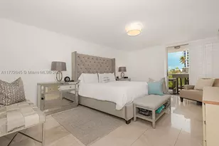 6423 Collins, Miami Beach, FL 33141 - Photo 18