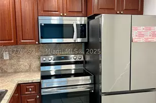 484 NW 165th St, Miami, FL 33169 - Photo 4