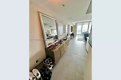 92 SW 3rd #4104, Miami, FL 33130 - Photo 2