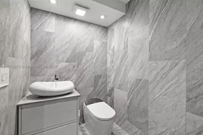 1658 Bay #504, Miami Beach, FL 33139 - Photo 6