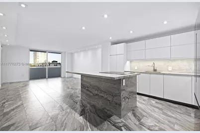 1658 Bay #504, Miami Beach, FL 33139 - Photo 1