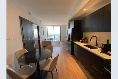 398 NE 5th #2910, Miami, FL 33132 - Photo 4