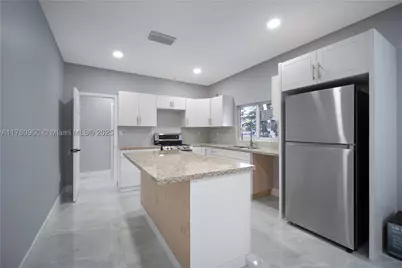 1114 SW 13th, Miami, FL 33135 - Photo 10