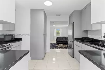 8350 SW 98 Th, Miami, FL 33156 - Photo 16