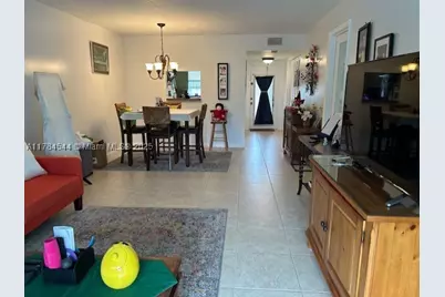 9350 Sunrise Lakes #109, Sunrise, FL 33322 - Photo 12