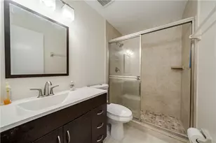 90 SW 3rd, Miami, FL 33130 - Photo 10