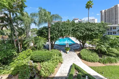 255 W 24th #136, Miami Beach, FL 33140 - Photo 14