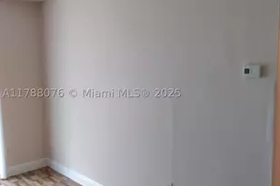 494 NW 165th St, Miami, FL 33169 - Photo 6