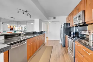 600 Parkview, Hallandale, FL 33009 - Photo 10