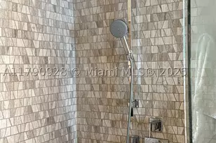 88 SW 7th, Miami, FL 33130 - Photo 4