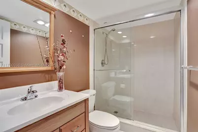 4020 W Palm Aire #204, Pompano Beach, FL 33069 - Photo 20