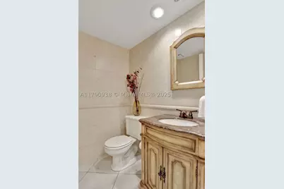 4020 W Palm Aire #204, Pompano Beach, FL 33069 - Photo 22