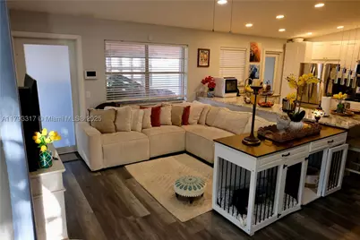 7000 SW 10th, Pembroke Pines, FL 33023 - Photo 6
