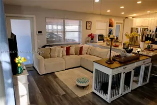 7000 SW 10th, Pembroke Pines, FL 33023 - Photo 6