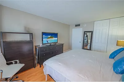 301 174th #401, Sunny Isles Beach, FL 33160 - Photo 22