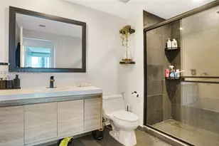 55 SE 6th, Miami, FL 33131 - Photo 8