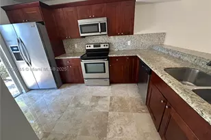 878 Crystal Lake, Deerfield Beach, FL 33064 - Photo 2