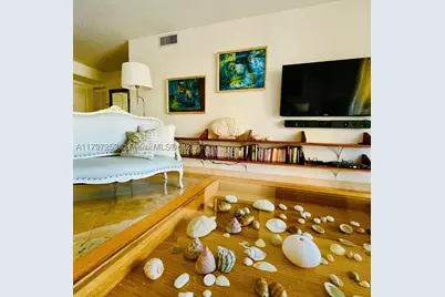 19877 E Country Club #3606, Aventura, FL 33180 - Photo 8