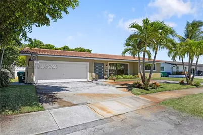 20375 NE 22nd, Miami, FL 33180 - Photo 2