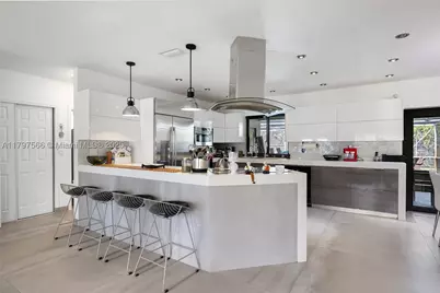 20375 NE 22nd, Miami, FL 33180 - Photo 14