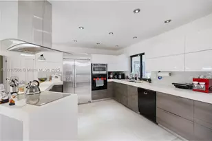 20375 NE 22nd, Miami, FL 33180 - Photo 16