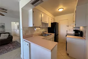 1700 Pierce, Hollywood, FL 33020 - Photo 10