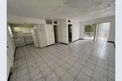 7125 Dickens #4, Miami Beach, FL 33141 - Photo 6