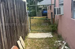 2530 Washington, Hollywood, FL 33020 - Photo 30