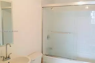 690 SW 1st, Miami, FL 33130 - Photo 16