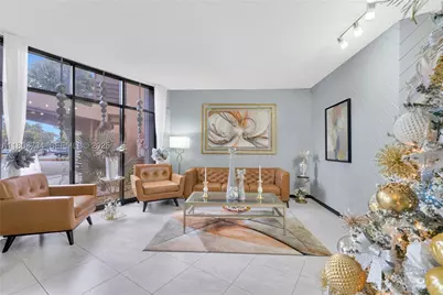 1400 Saint Charles #L4, Pembroke Pines, FL 33026 - Photo 4