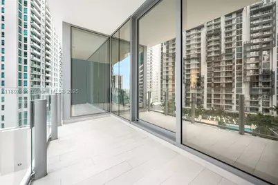 300 Biscayne Blvd #3509, Miami, FL 33131 - Photo 2