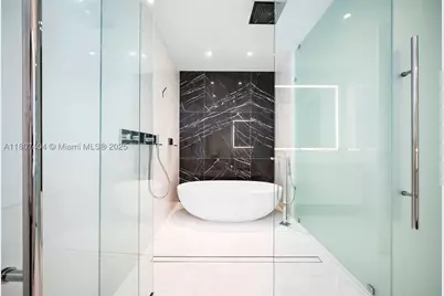 300 Biscayne Blvd #3509, Miami, FL 33131 - Photo 22