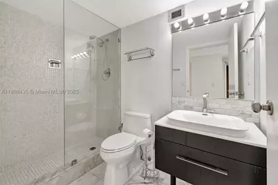 16919 N Bay #521, Sunny Isles Beach, FL 33160 - Photo 22