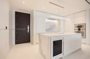 300 Biscayne Blvd, Miami, FL 33131 - Photo 6