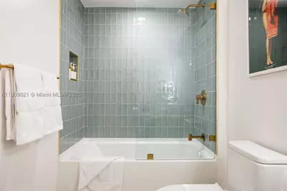 159 NE 6th #3001, Miami, FL 33132 - Photo 4