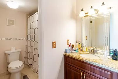 9110 Fontainebleau #502, Miami, FL 33172 - Photo 32