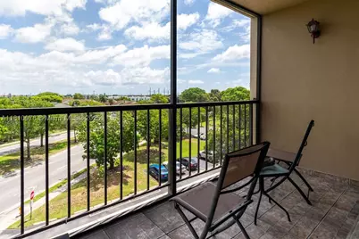9110 Fontainebleau #502, Miami, FL 33172 - Photo 22