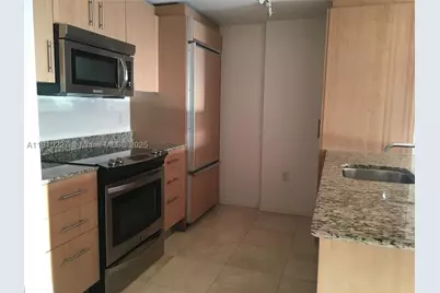 10275 Collins #628, Bal Harbour, FL 33154 - Photo 6