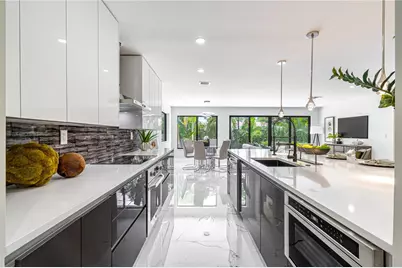 601 NE 1st #5007, Miami, FL 33132 - Photo 4