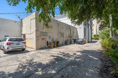1913 Ponce De Leon, Coral Gables, FL 33134 - Photo 28