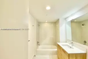 16385 Biscayne, North Miami Beach, FL 33160 - Photo 6