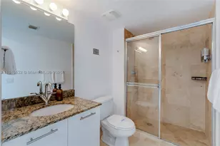 41 SE 5th, Miami, FL 33131 - Photo 12