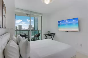 41 SE 5th, Miami, FL 33131 - Photo 10