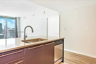 1900 N Bayshore, Miami, FL 33132 - Photo 6