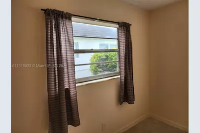 241 SE 9th #110, Pompano Beach, FL 33060 - Photo 14